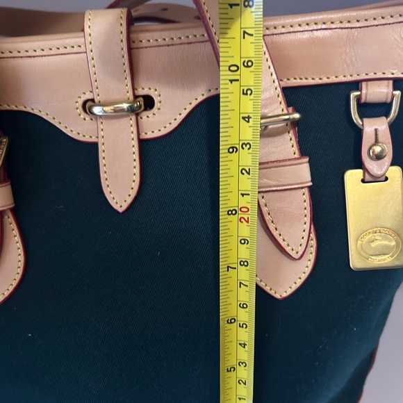 Dooney & Bourke Cabriolet Bucket Bag Vintage - Picture 9 of 13